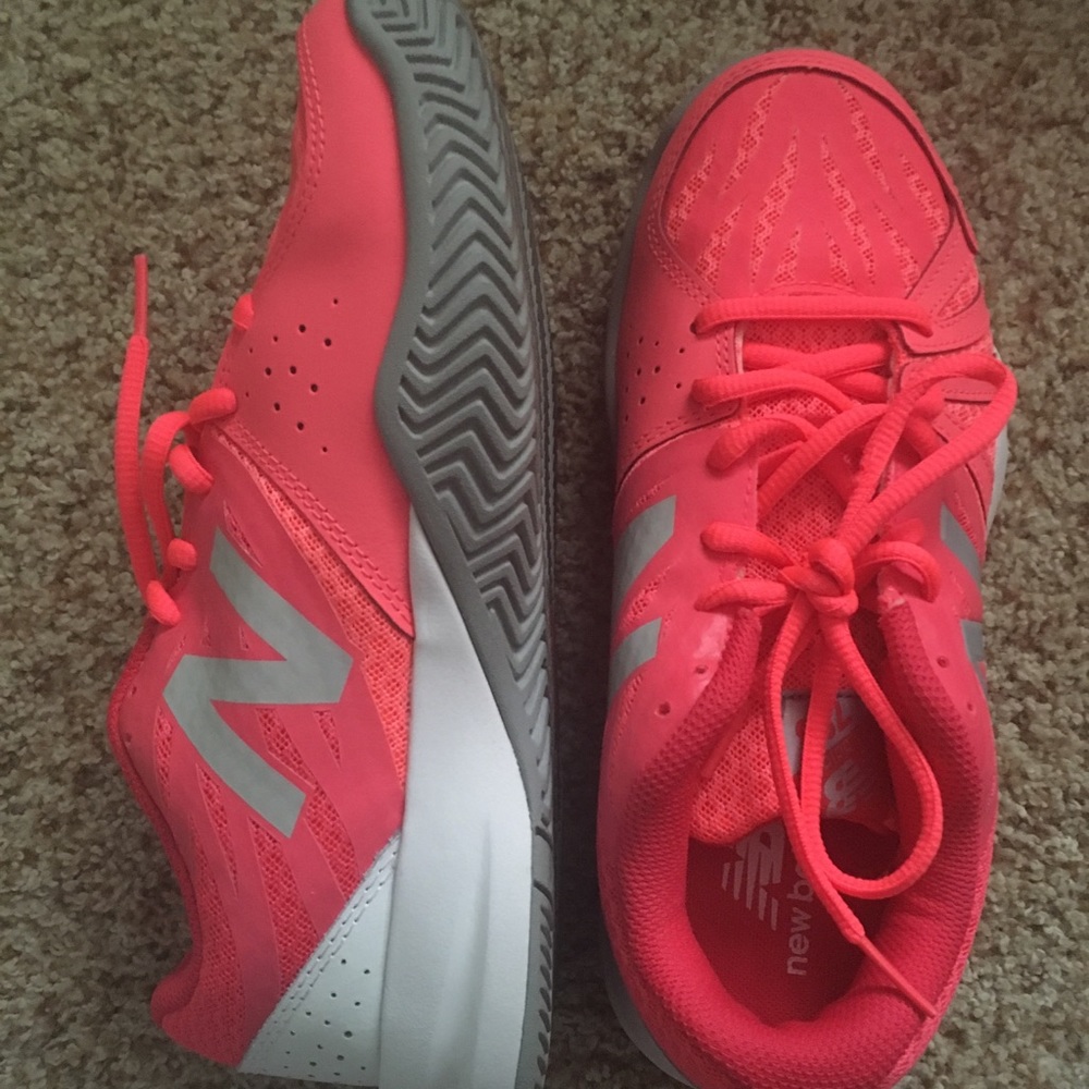 New Balance Tennis Shoes